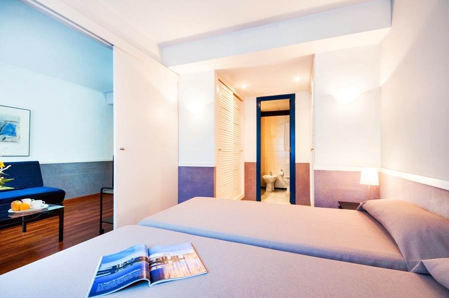 Apartamentos Descartes Barcelona Eksteriør billede