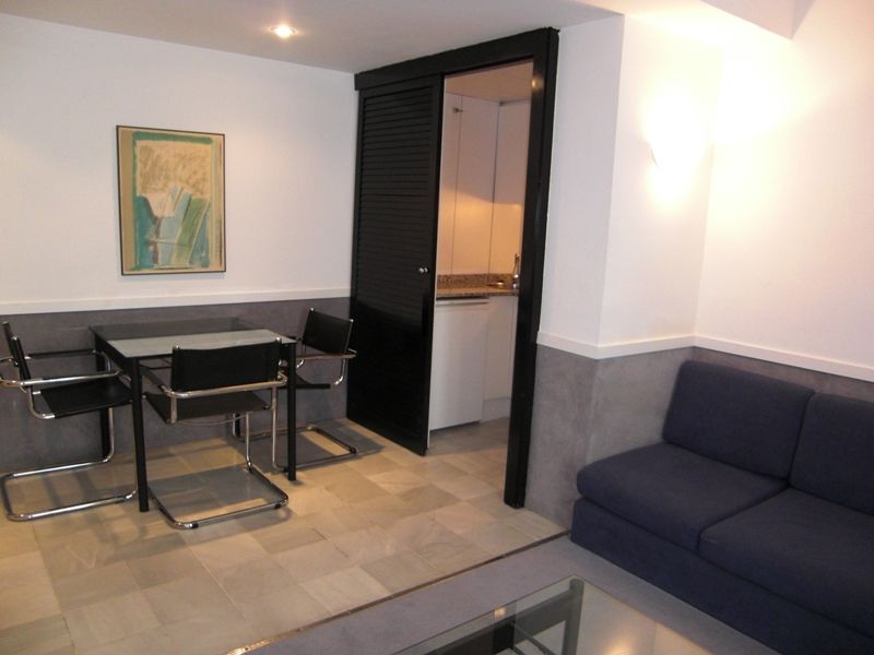 Apartamentos Descartes Barcelona Værelse billede