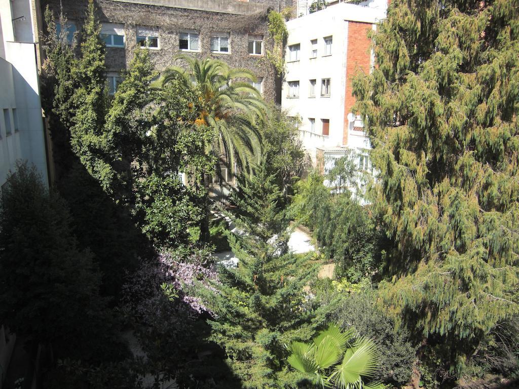 Apartamentos Descartes Barcelona Eksteriør billede